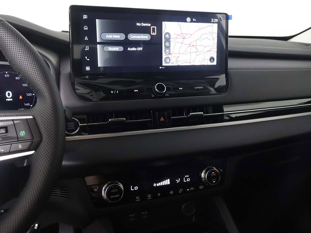 New 2025 Mitsubishi Outlander SE image 42