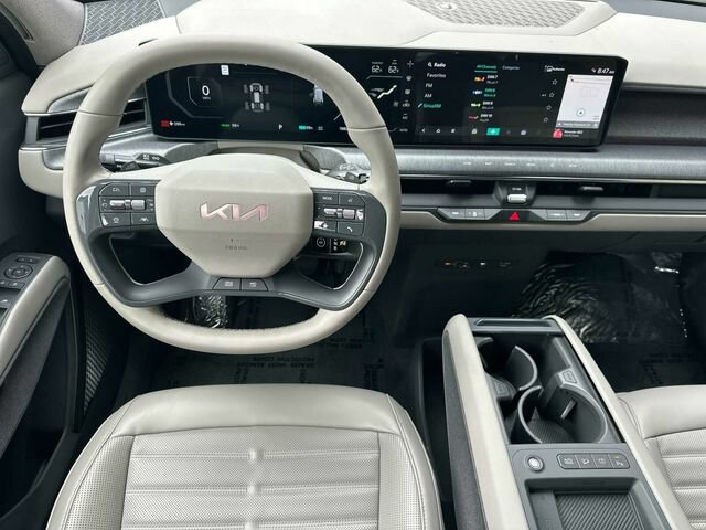 Used 2024 Kia EV9 Land AWD/4WD image 16