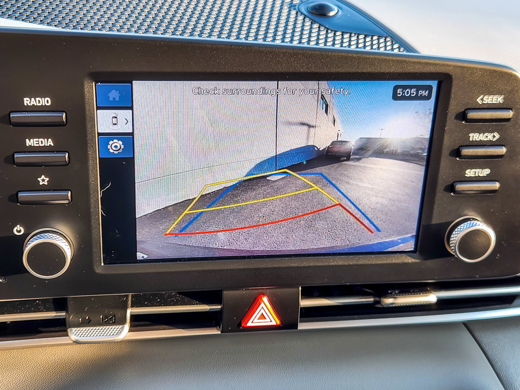 Used 2024 Hyundai Elantra SE FWD image 12