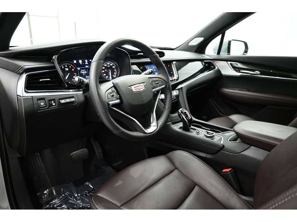 Used 2024 Cadillac XT6 Premium Luxury w/ Technology Package AWD/4WD image 40