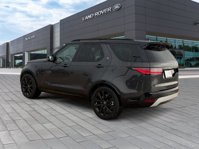 Certified 2026 Land Rover Discovery Limited Edition AWD/4WD image 3