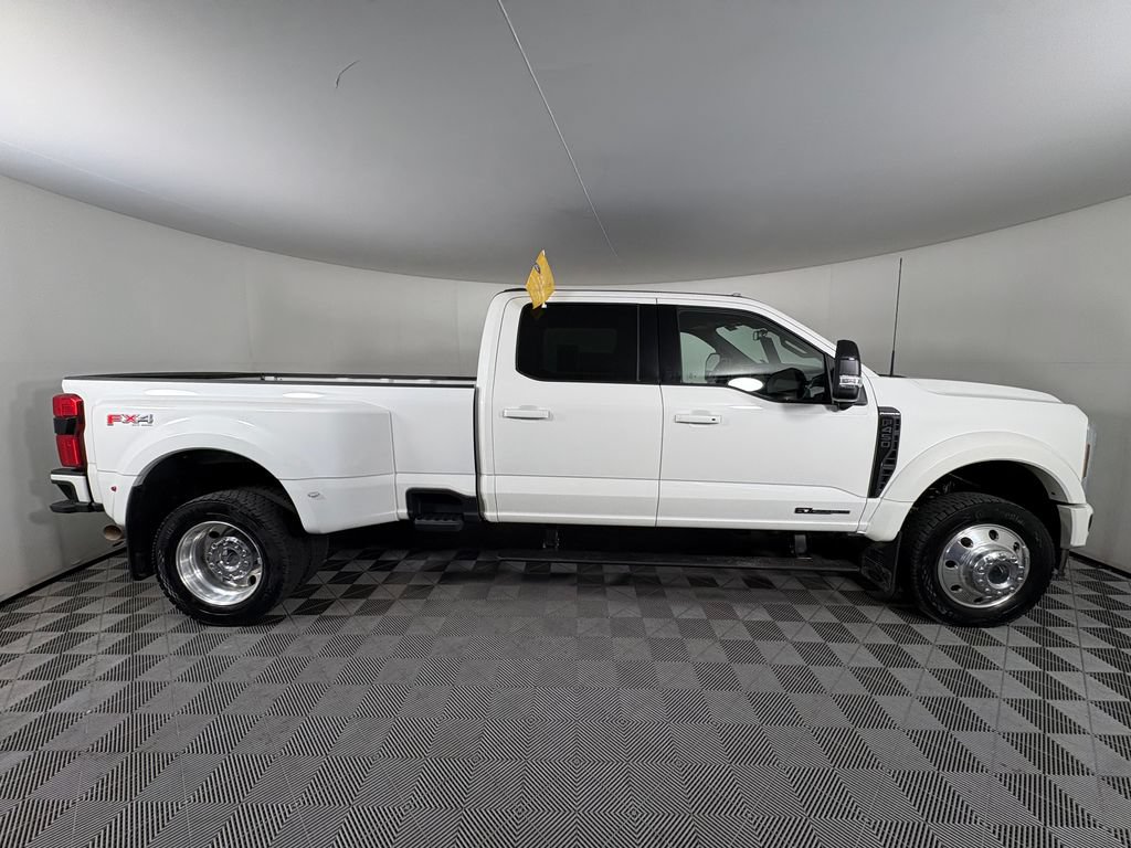 Used 2026 Ford F450 Platinum w/ FX4 Off-Road Package AWD/4WD image 6