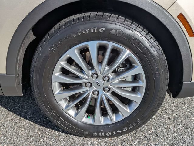 Used 2017 Lincoln MKX Select w/ Select Plus Package FWD image 11