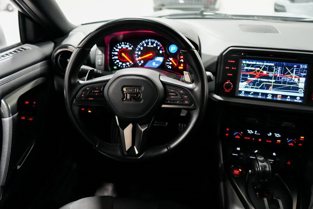 Used 2020 Nissan GT-R Premium image 12