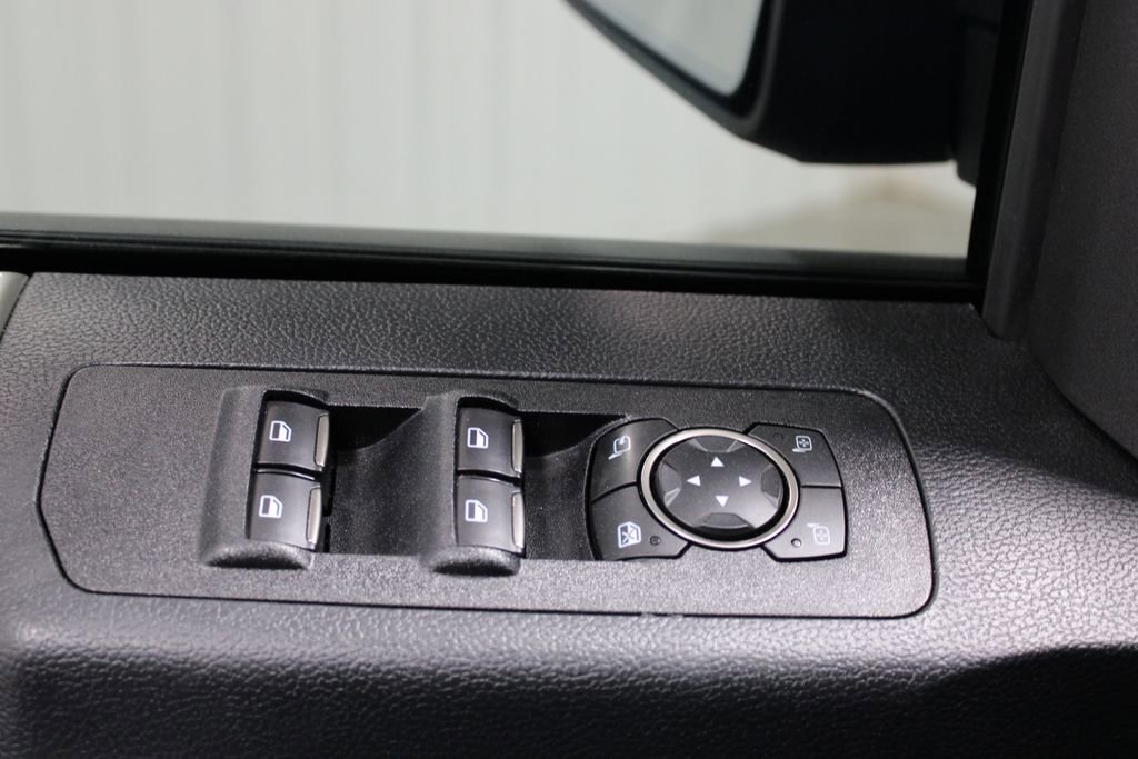 Used 2018 Ford F150 Raptor w/ Equipment Group 802A Luxury image 34