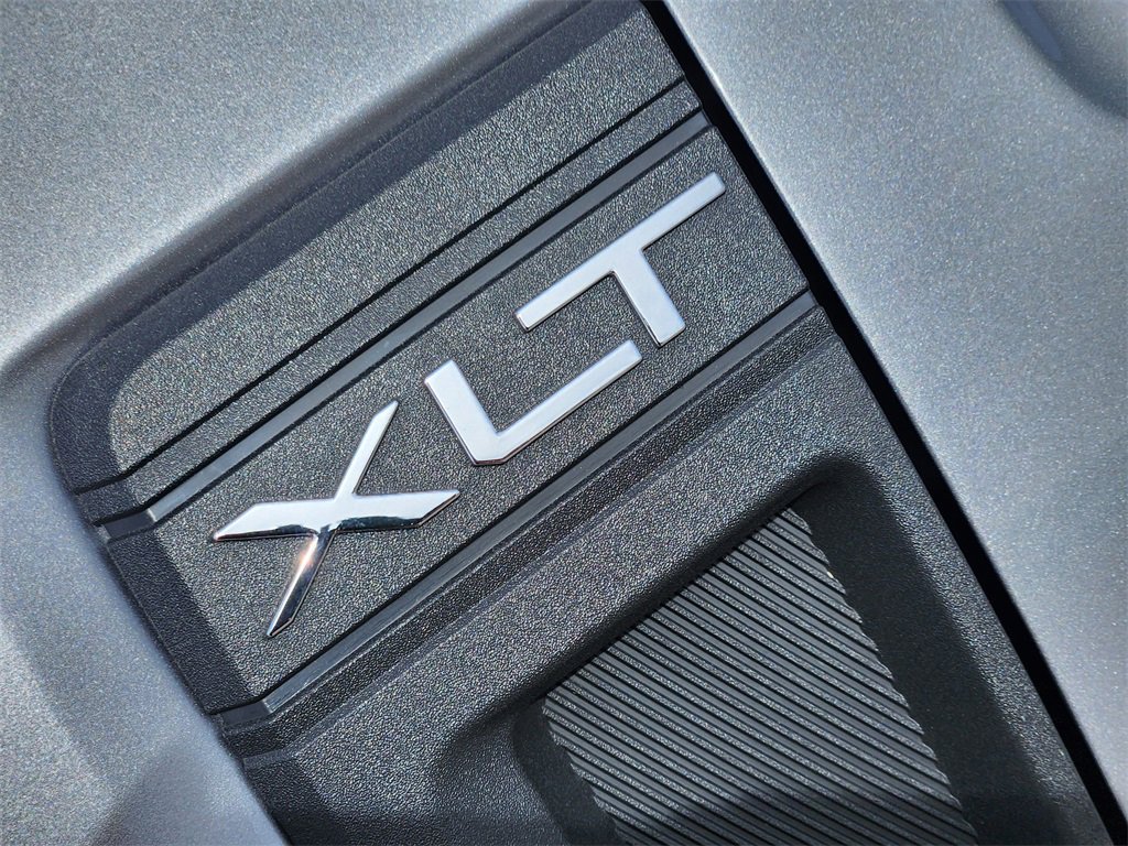 Used 2024 Ford Maverick XLT image 11