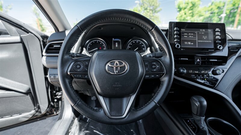 Used 2022 Toyota Camry SE w/ Convenience Package FWD image 23