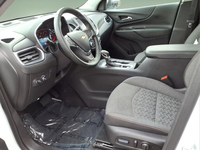 Used 2024 Chevrolet Equinox LT w/ LPO, Floor Liner Package FWD image 11