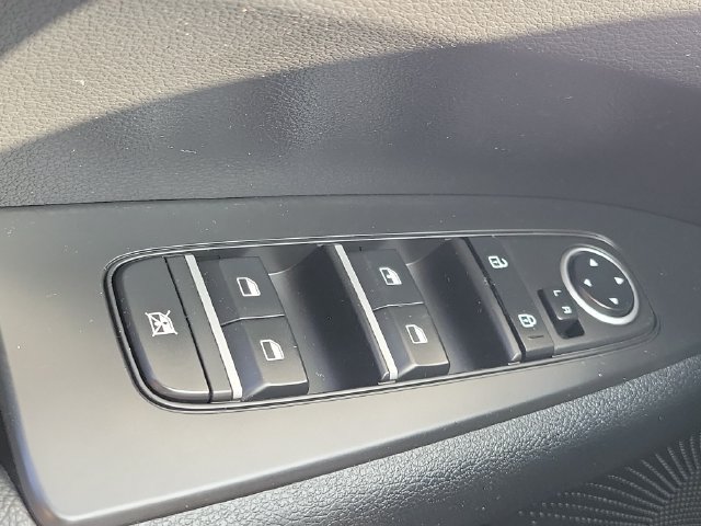 Used 2023 Kia Forte LXS w/ LXS Technology Package FWD image 17