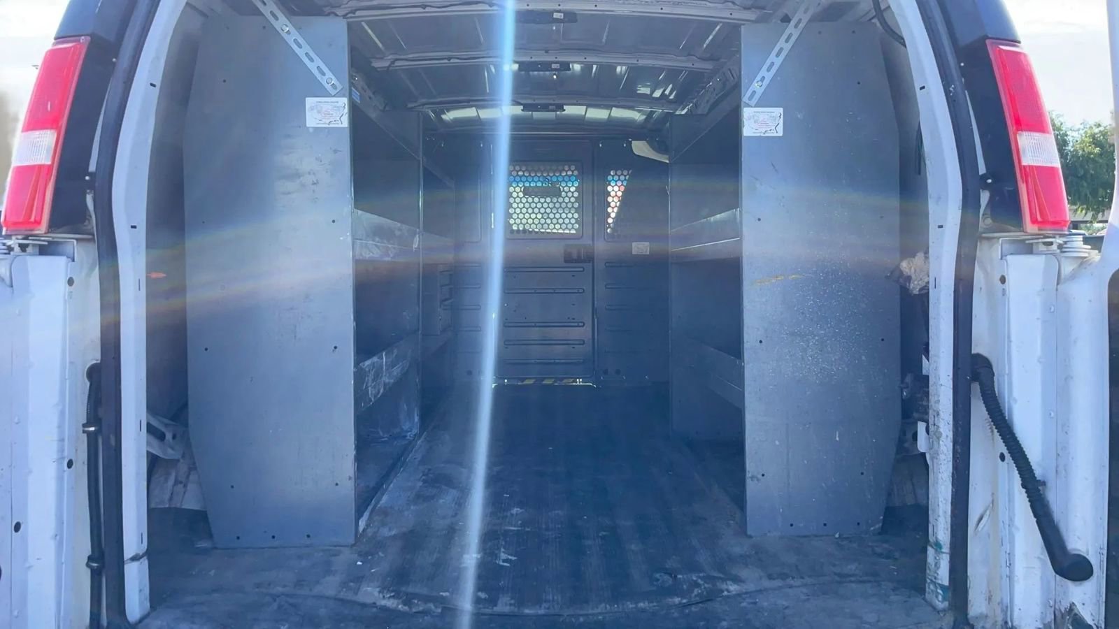Used 2021 Chevrolet Express 2500 w/ Driver Convenience Package RWD image 31