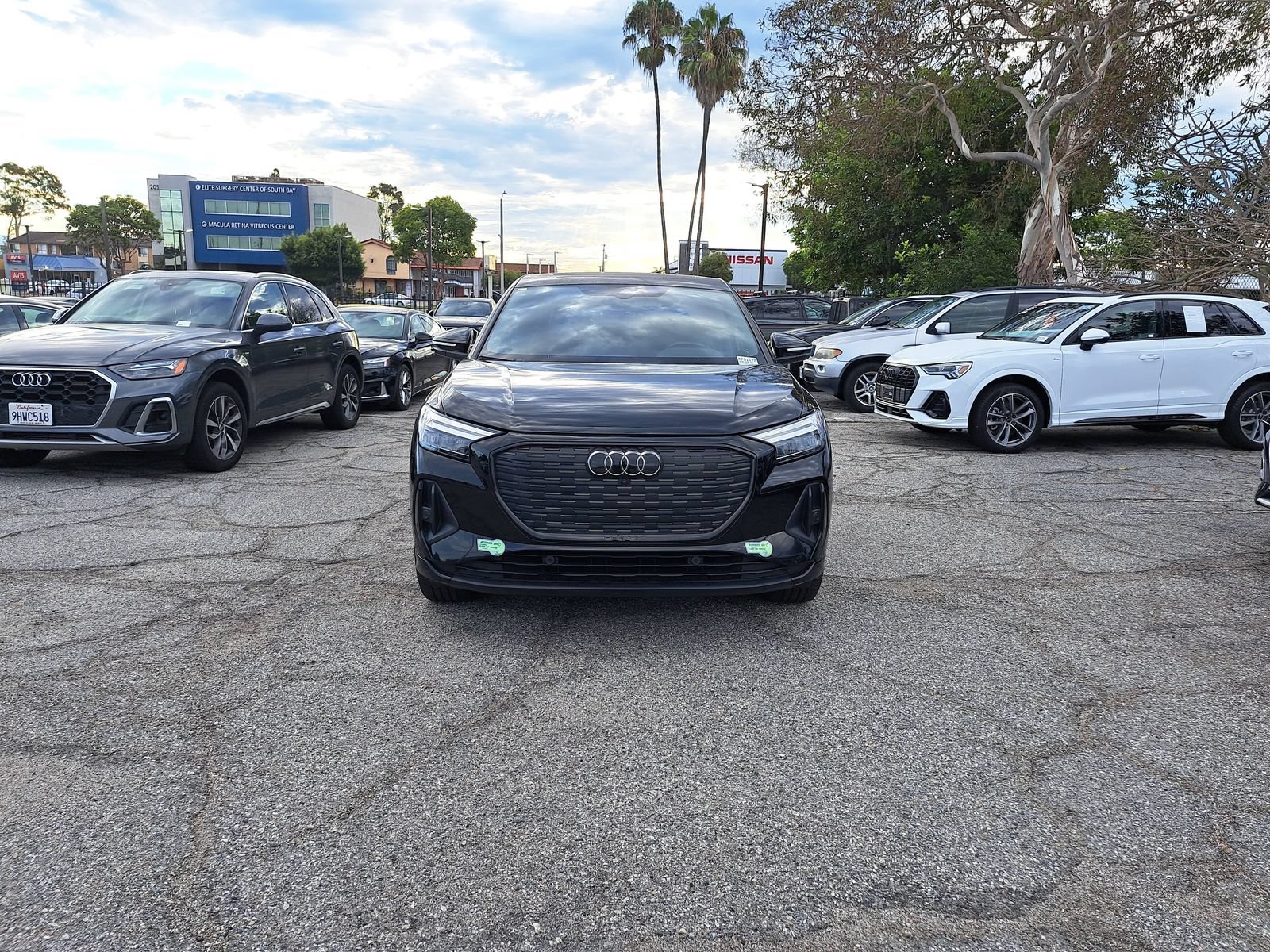 Used 2022 Audi Q4 e-tron Premium Plus AWD/4WD image 2