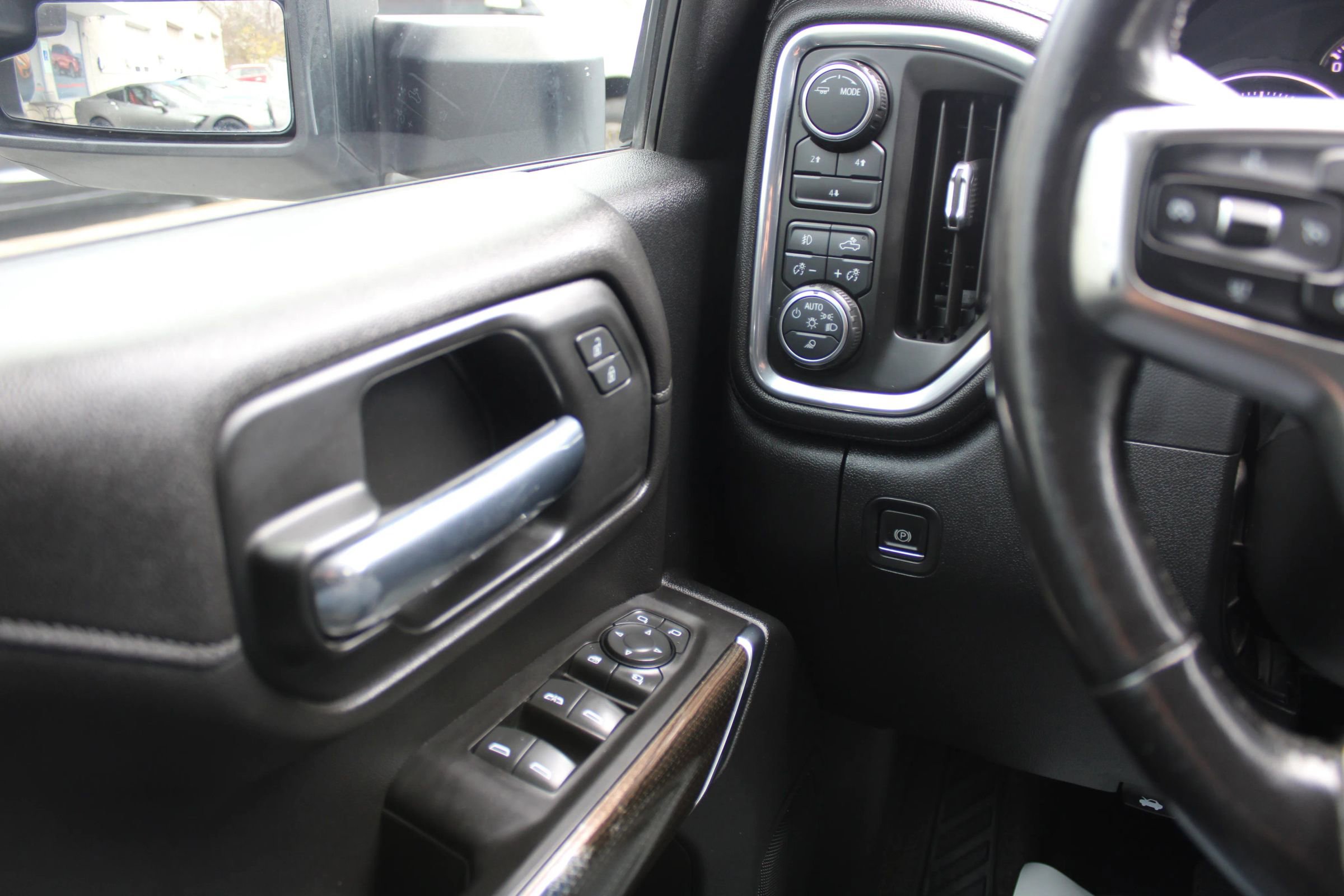Used 2021 Chevrolet Silverado 3500 LT w/ Texas Edition image 21