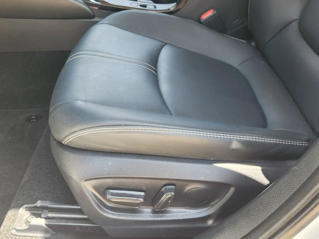 Used 2025 Toyota Corolla XLE FWD image 18
