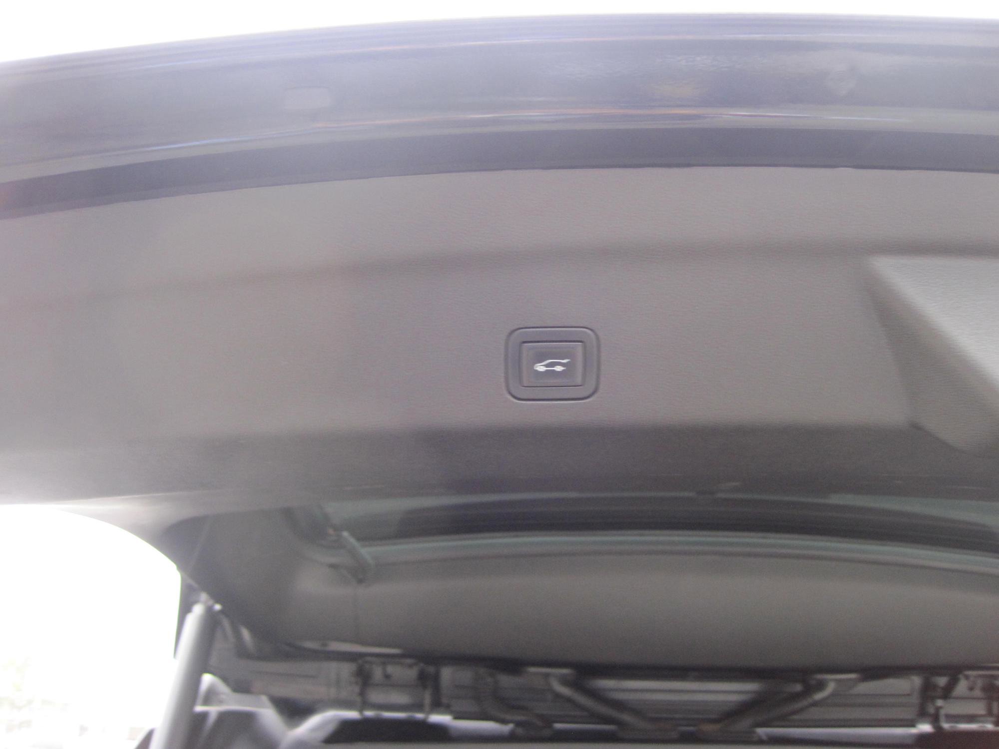 Used 2024 Chevrolet Tahoe LT AWD/4WD image 5