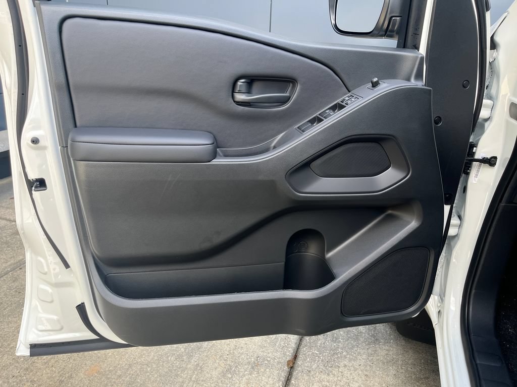 New 2026 Nissan Frontier SV w/ Tow Package RWD image 11