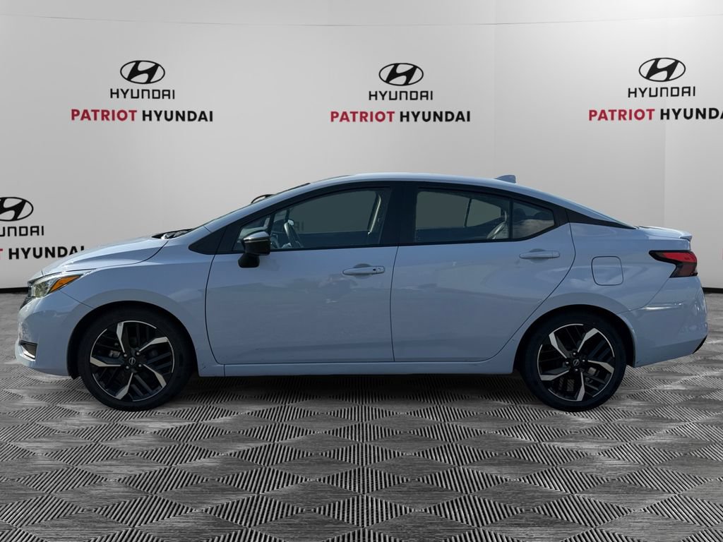 Used 2024 Nissan Versa SR FWD image 6