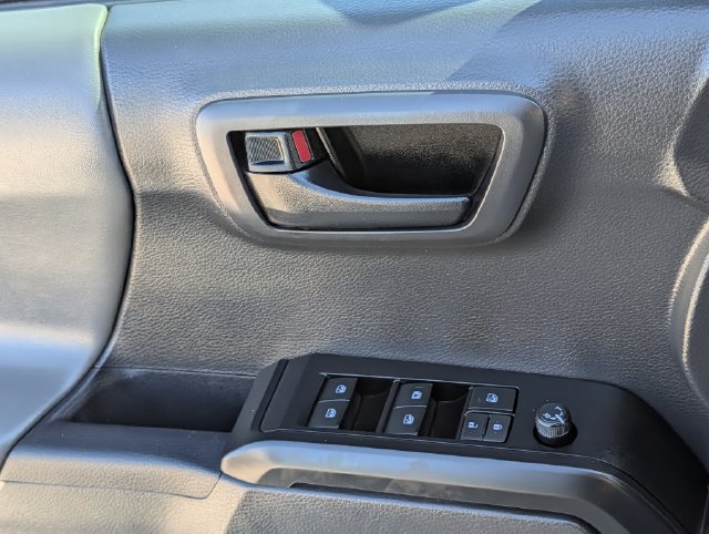 Used 2023 Toyota Tacoma SR AWD/4WD image 23