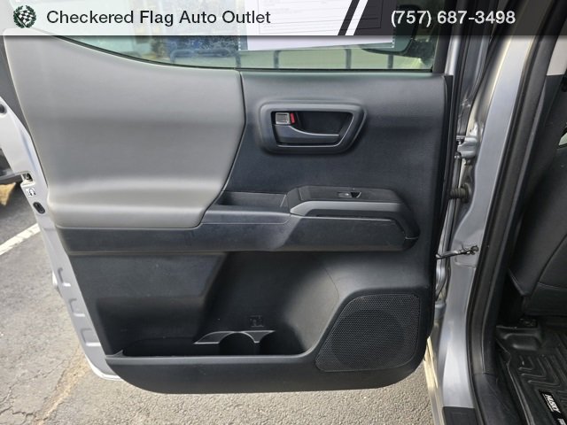 Used 2016 Toyota Tacoma SR image 37