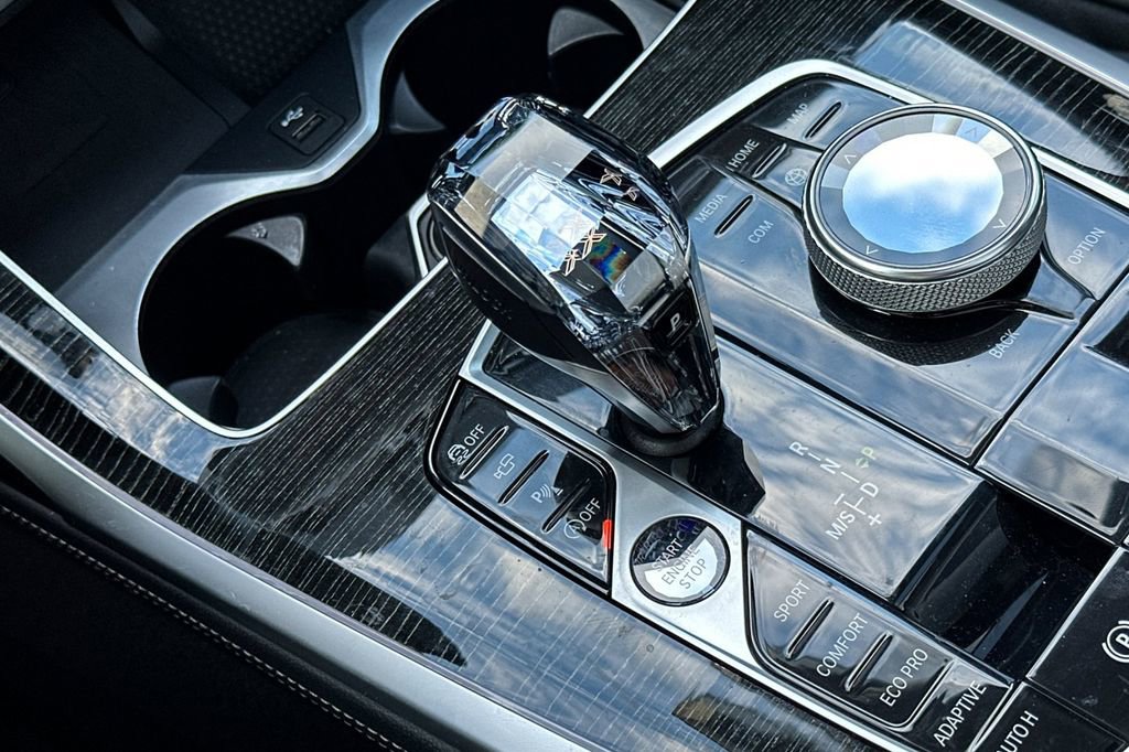 Used 2020 BMW X7 xDrive40i w/ M Sport Package image 25