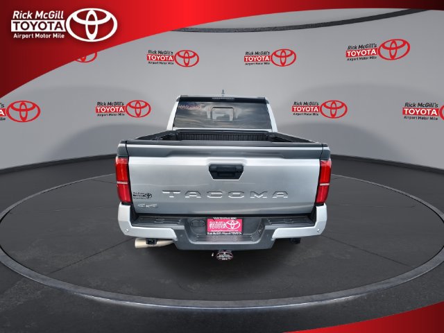 Used 2024 Toyota Tacoma SR5 AWD/4WD image 7