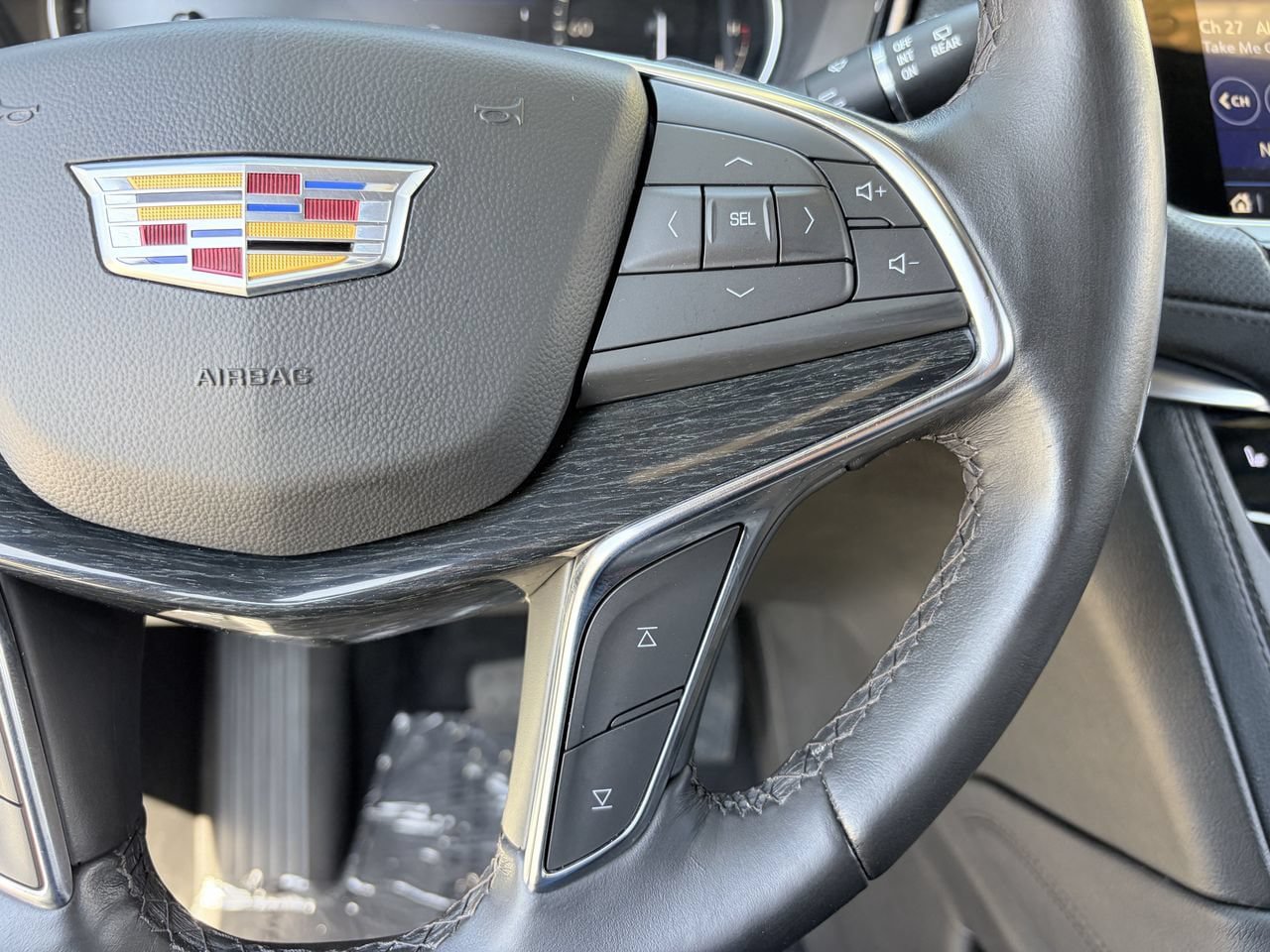 Certified 2024 Cadillac XT5 Premium Luxury FWD image 23