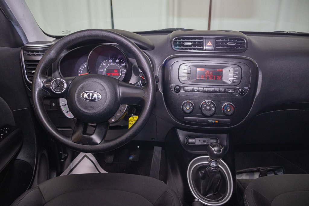 Used 2014 Kia Soul FWD image 17