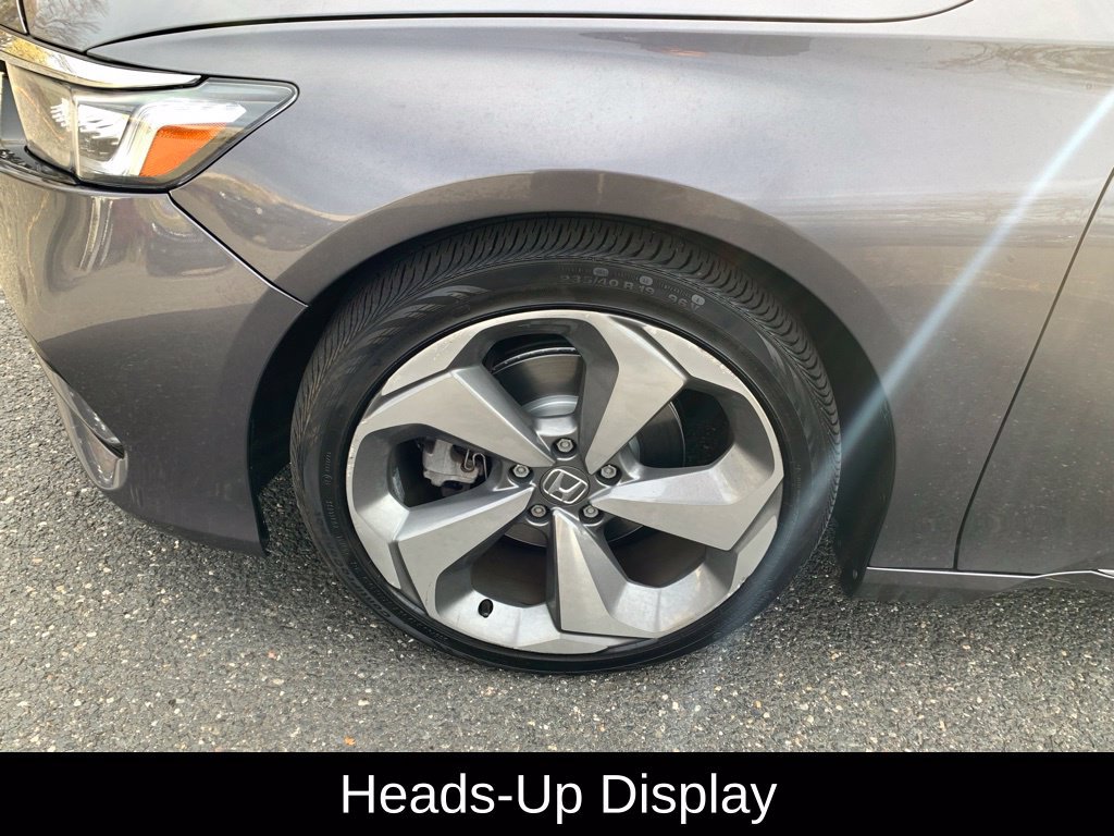 Used 2018 Honda Accord Touring image 9