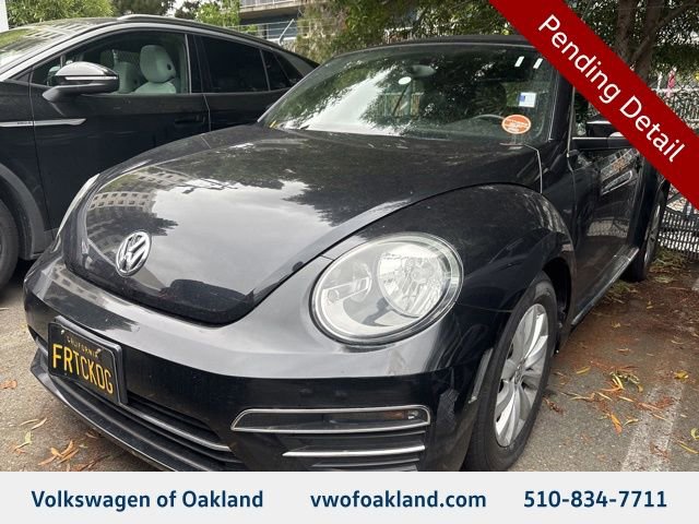Used 2018 Volkswagen Beetle 2.0T S FWD image 1