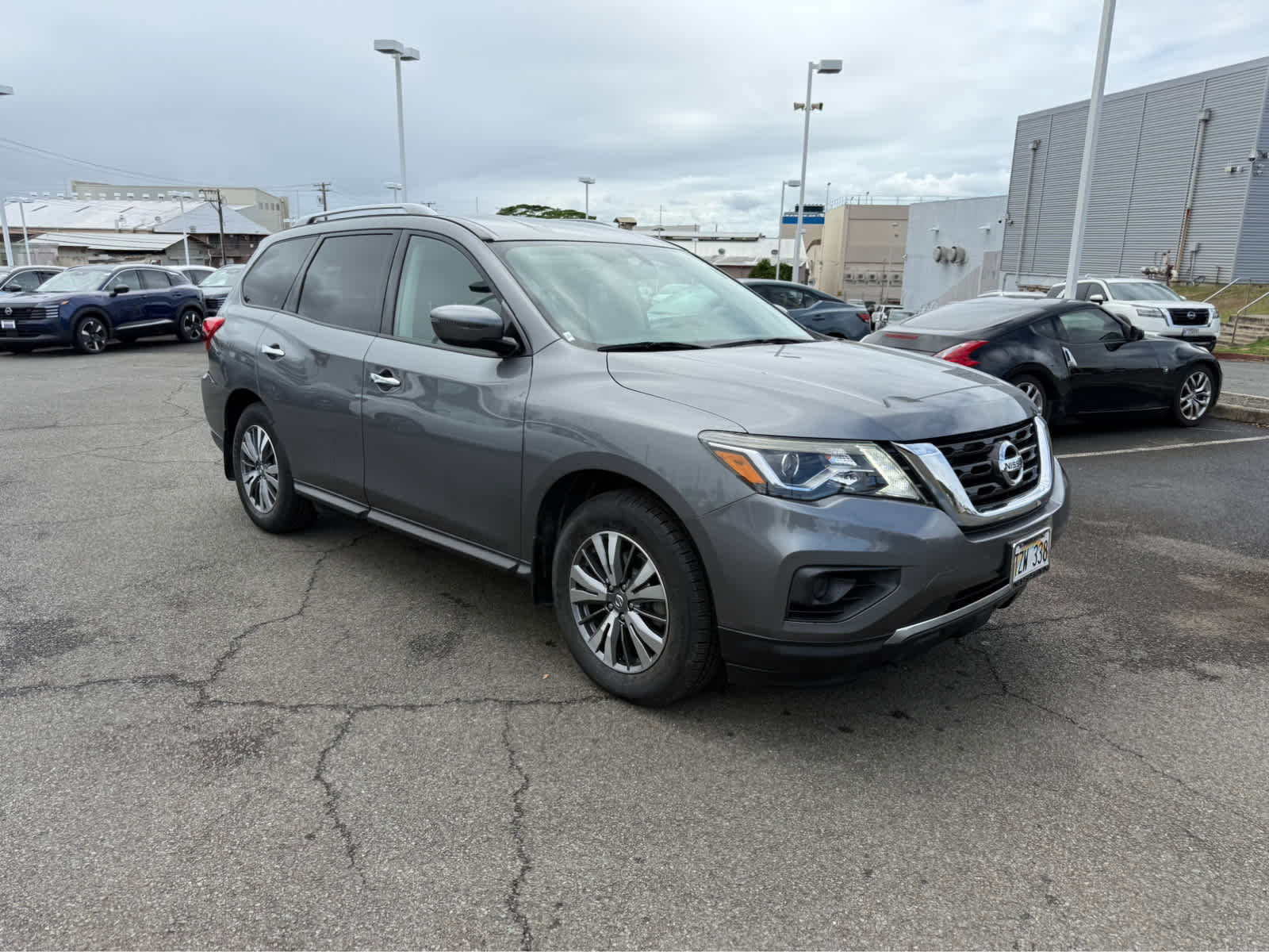 Certified 2020 Nissan Pathfinder S image 2