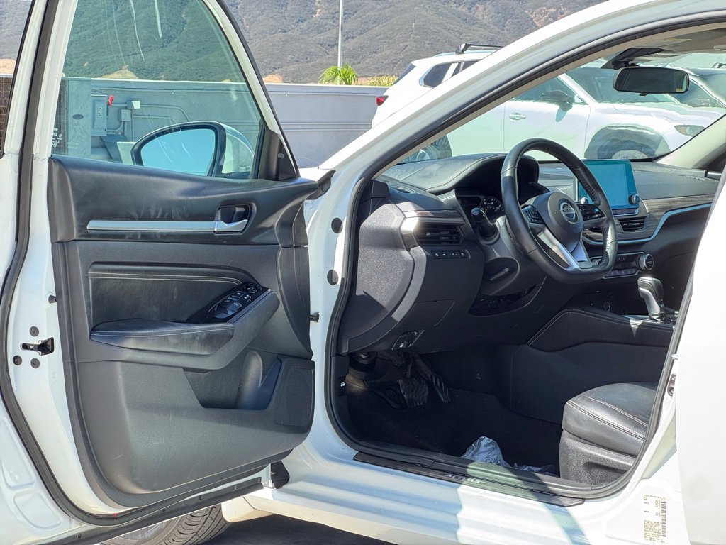 Used 2022 Nissan Altima 2.5 SL FWD image 8