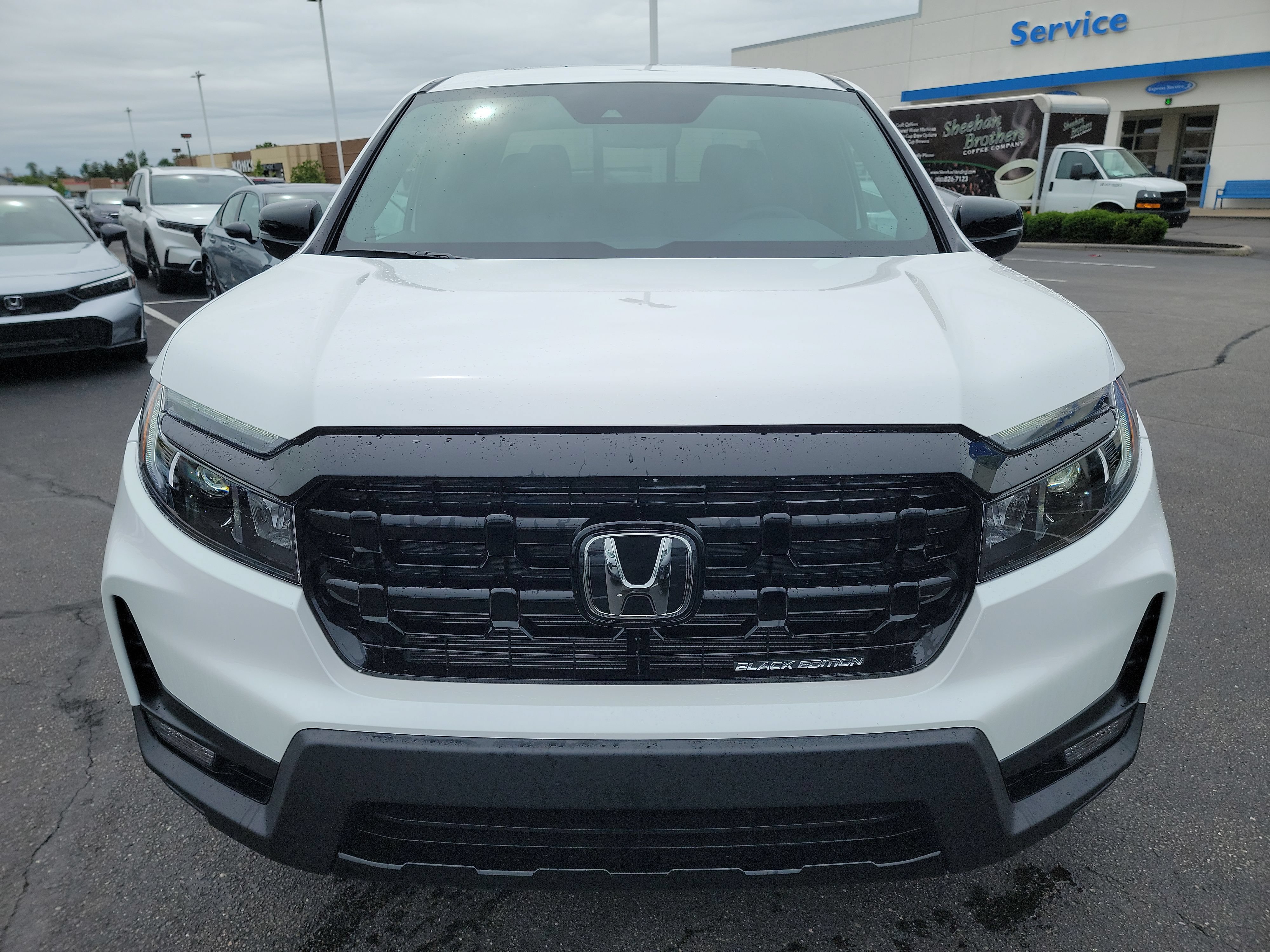 New 2026 Honda Ridgeline Black Edition image 2
