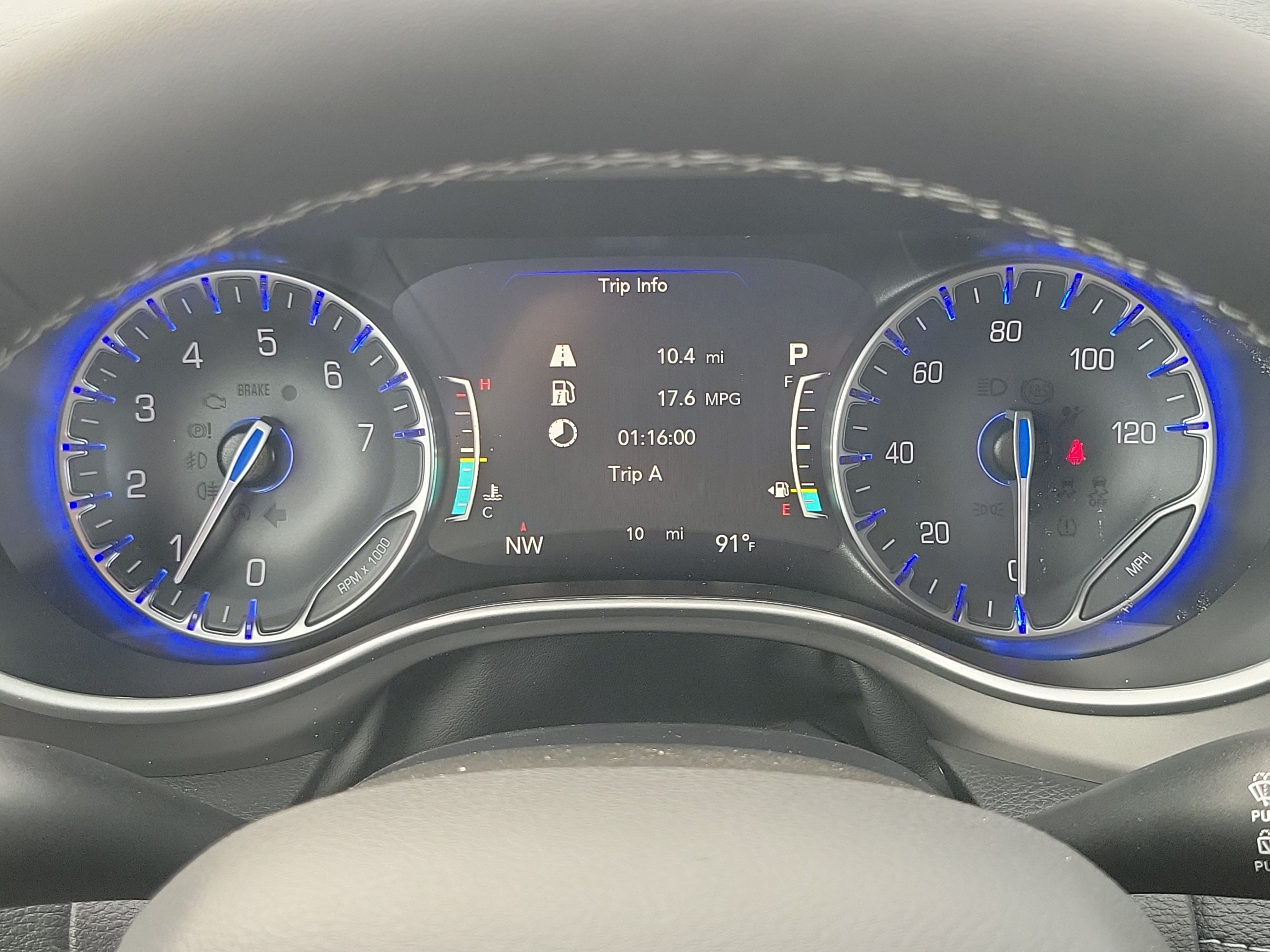 New 2027 Chrysler Pacifica Select FWD image 14