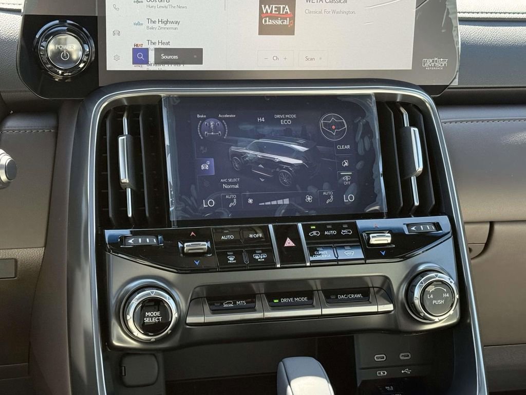 New 2026 Lexus LX 700h Luxury image 14