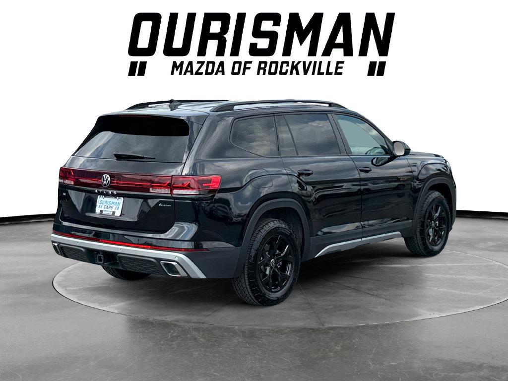 Used 2026 Volkswagen Atlas Peak Edition AWD/4WD image 6