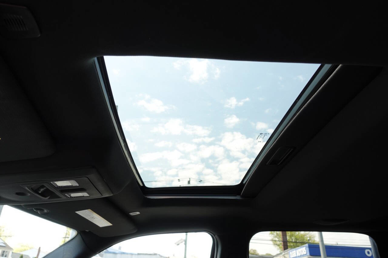 Used 2023 RAM 1500 Classic Warlock AWD/4WD image 21