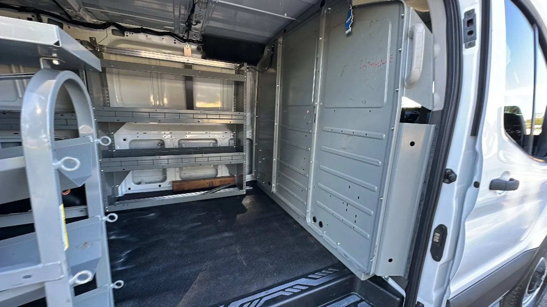 Used 2021 Ford Transit 150 Low Roof RWD image 10