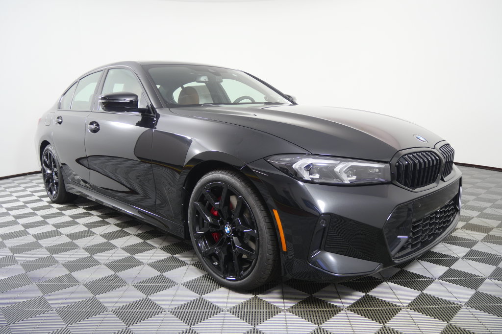 New 2026 BMW 330i Sedan RWD image 2