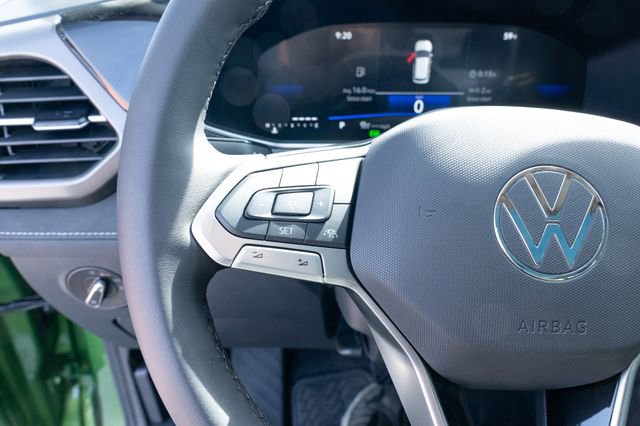 New 2026 Volkswagen Taos SE image 25