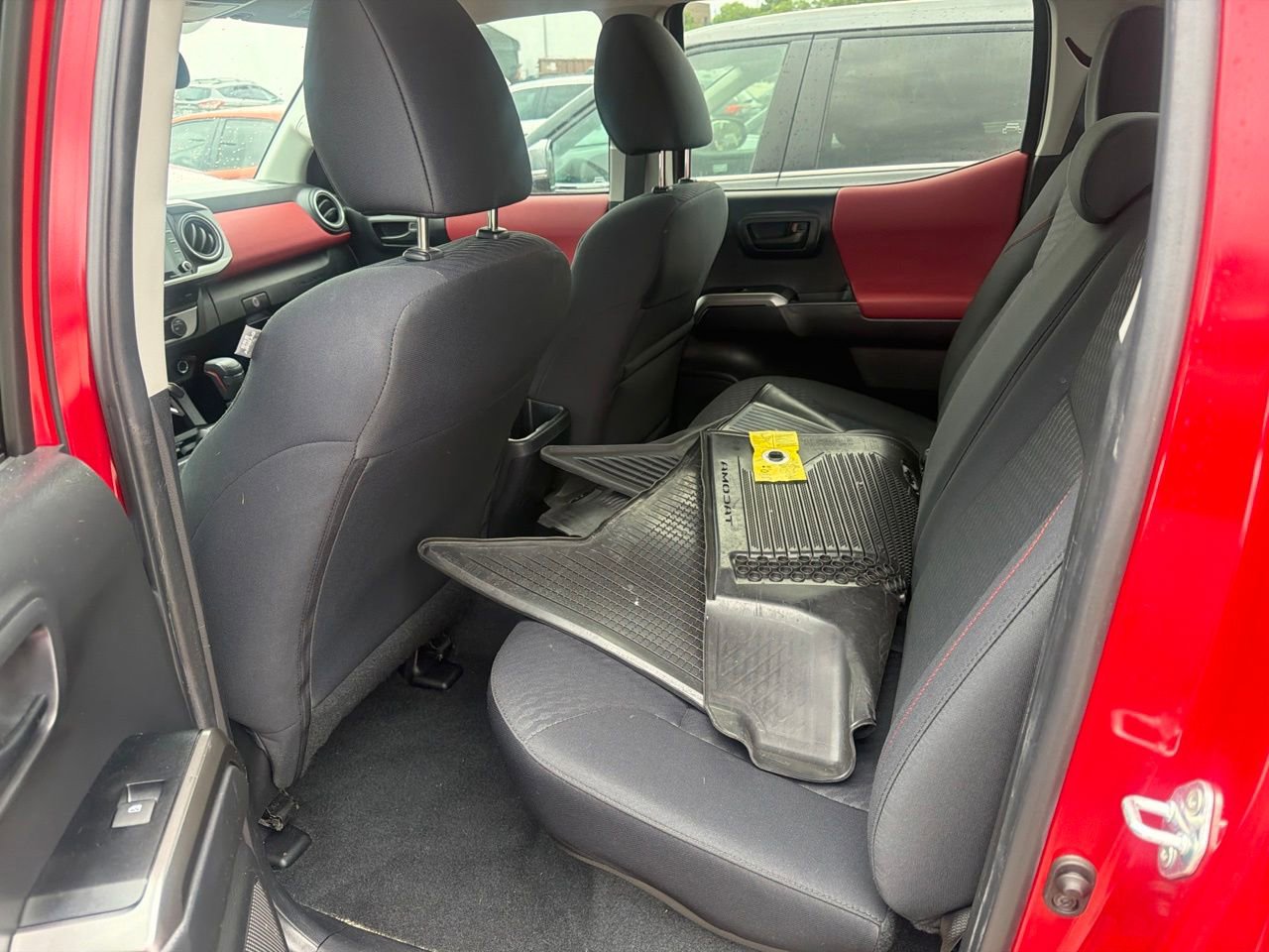 Used 2022 Toyota Tacoma SR5 RWD image 9