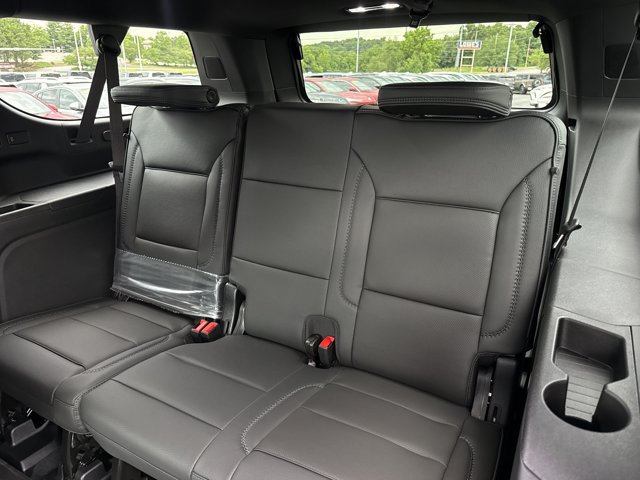 Used 2026 GMC Yukon XL Denali w/ LPO, Floor Liner Package AWD/4WD image 7