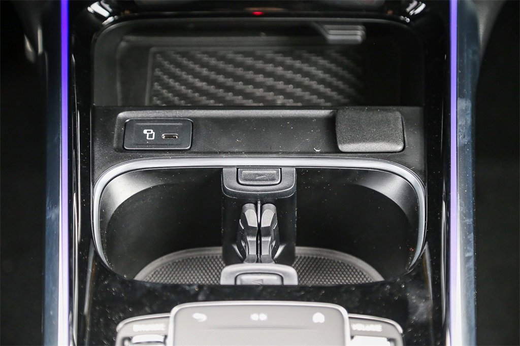 Used 2023 Mercedes-Benz EQB 350 4MATIC SUV image 15