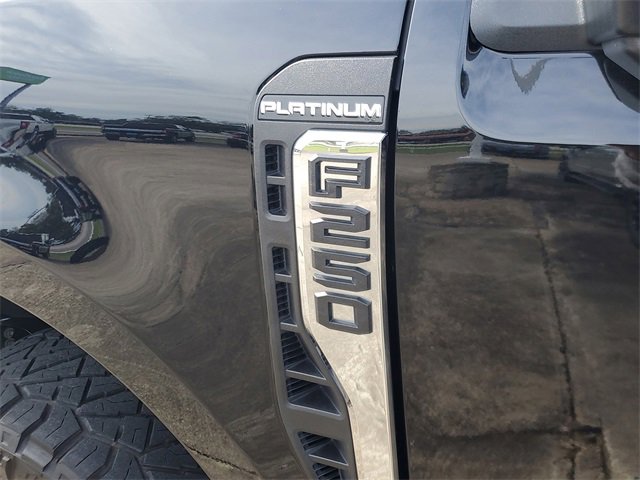 Used 2024 Ford F250 Platinum image 8