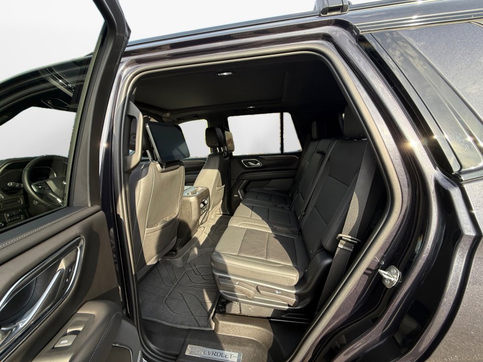 Used 2023 Chevrolet Tahoe Z71 w/ Off-Road Capability Package image 13