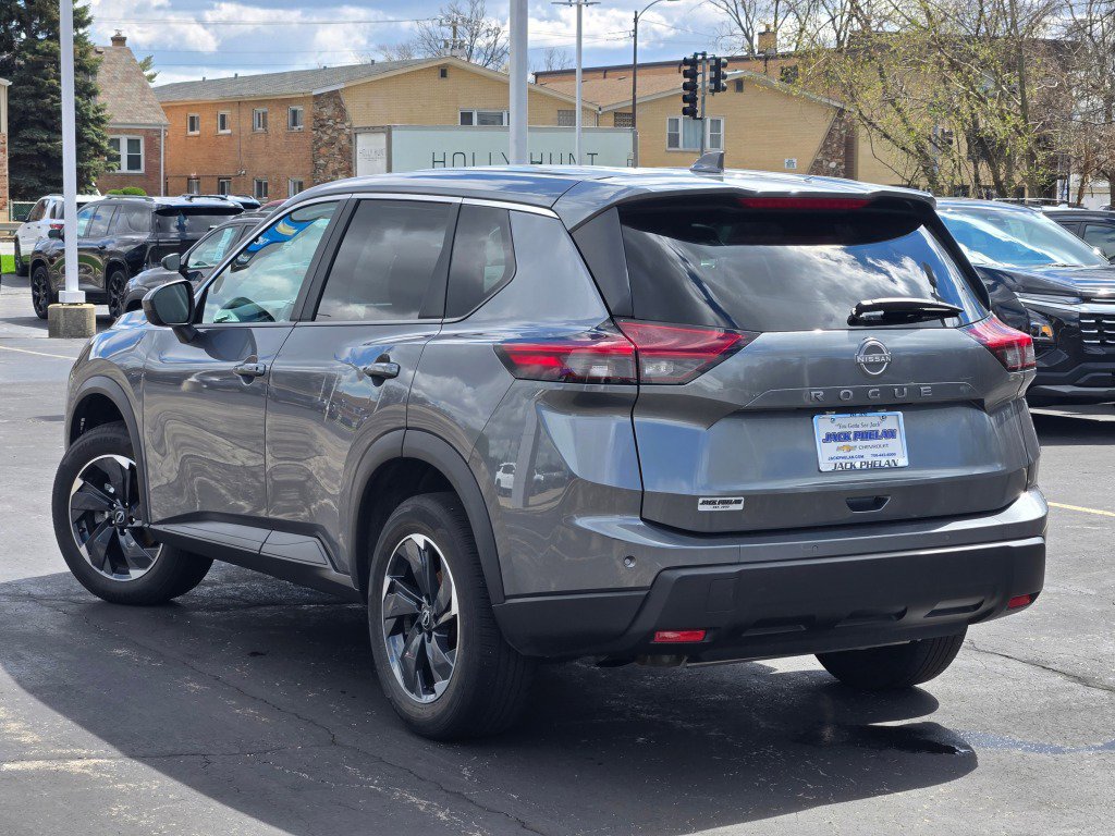 Used 2025 Nissan Rogue SV FWD image 15