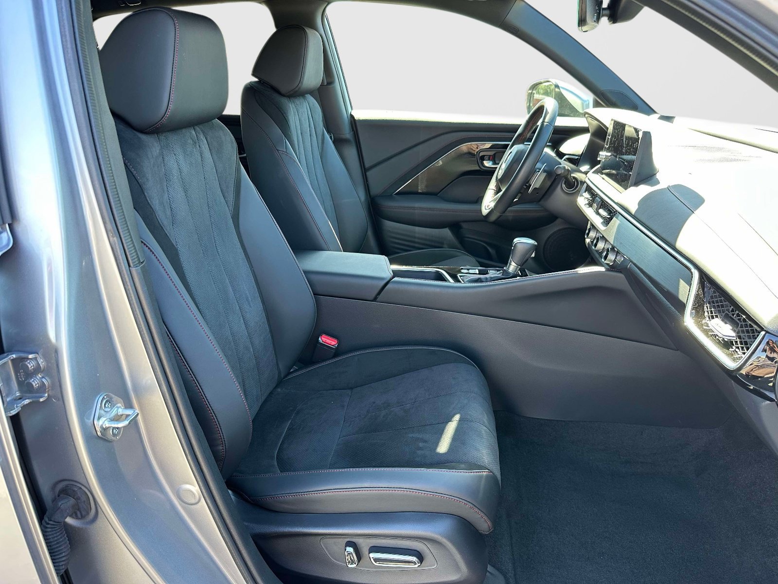 Used 2025 Acura ADX A-Spec AWD/4WD image 9