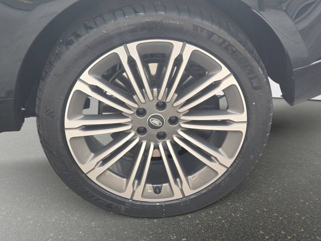Certified 2024 Land Rover Range Rover Long Wheelbase Autobiography AWD/4WD image 35