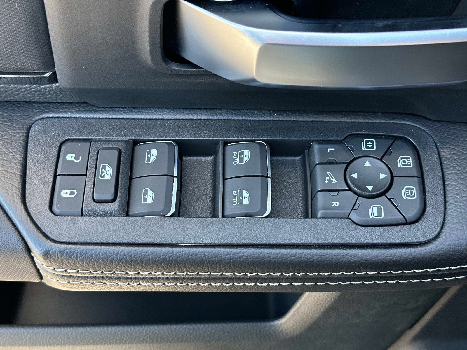 New 2026 RAM 2500 Rebel w/ Rebel Level 1 Equipment Group image 20