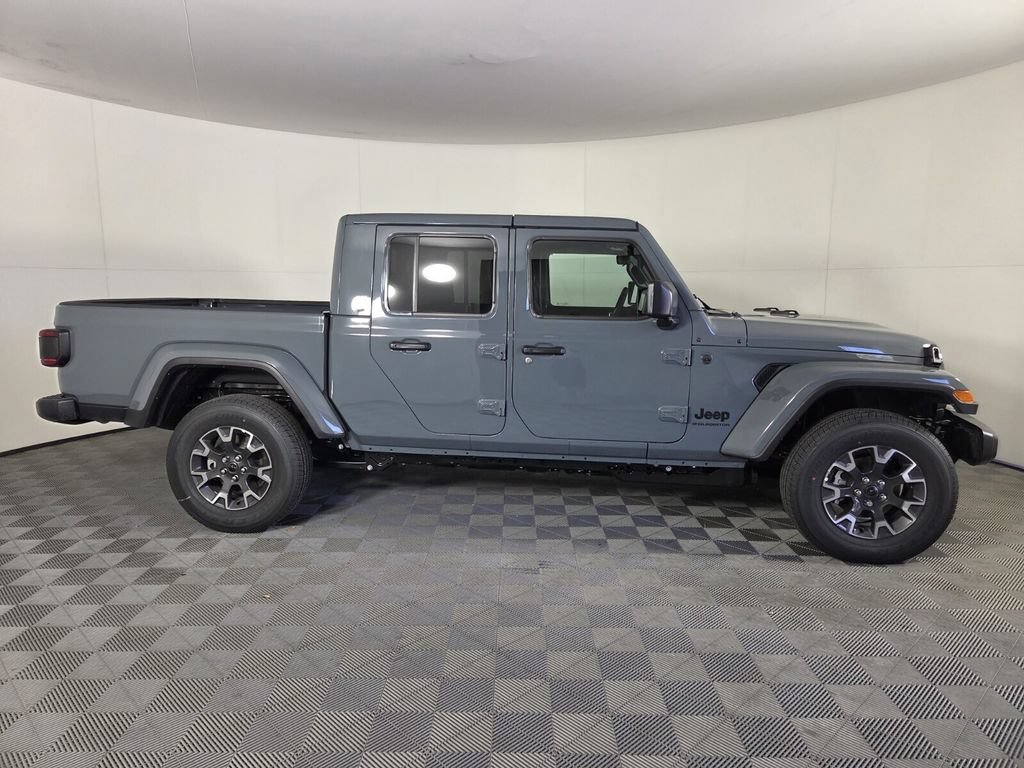 New 2026 Jeep Gladiator Sport AWD/4WD image 4