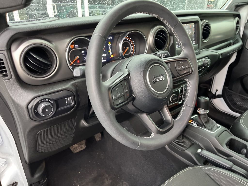 Used 2023 Jeep Wrangler Freedom Edition image 3