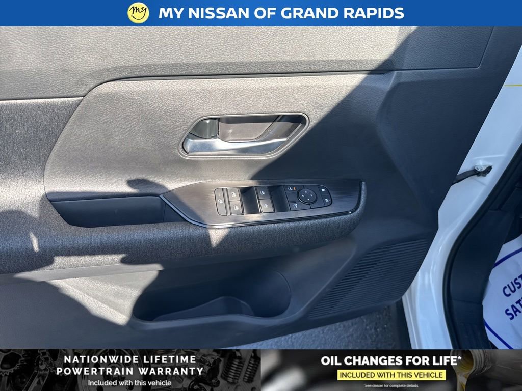 New 2026 Nissan Kicks SV w/ Cold Weather Package AWD/4WD image 11